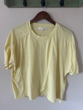 XiRENA Soft Lemon Short Sleeve Boxy Tee
